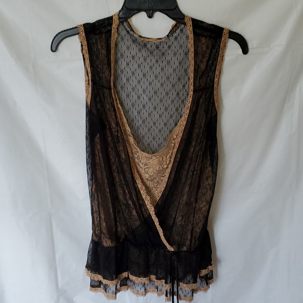 Pull Over Laced Halter